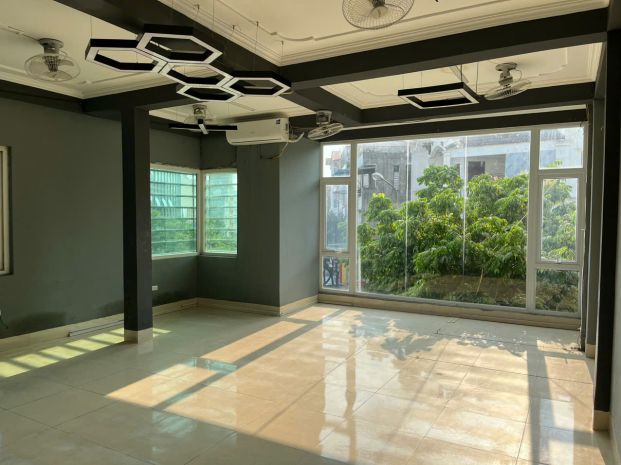 Chính chủ cần cho thuê nhà mặt phố 241 chiến thắng  hà 7287887