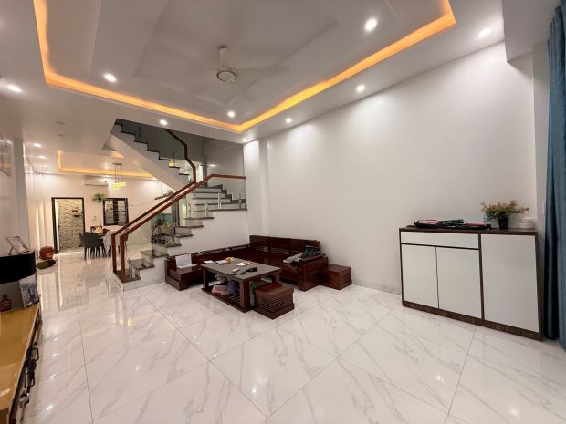 Bán nhà 4 tầng đường đà nẵng  trung tâm hải phòng  gần 7288984