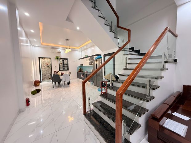 Bán nhà 4 tầng đường đà nẵng  trung tâm hải phòng  gần 7288985