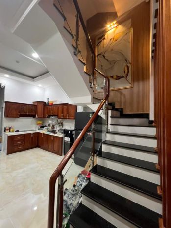 **bán nhà hẻm lạc long quân ** phường 8 tân bình 4,5x11m - 7289280