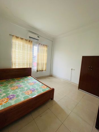 Cho thuê nhà 4 tầng  phố phạm ngọc nhị, tt đồng văn, duy 7289632