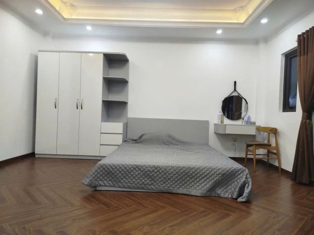 Nhà mới 5 tầng bát khối-long biên  40m2 x  8.5 tỷ. ô tô đỗ 7289758