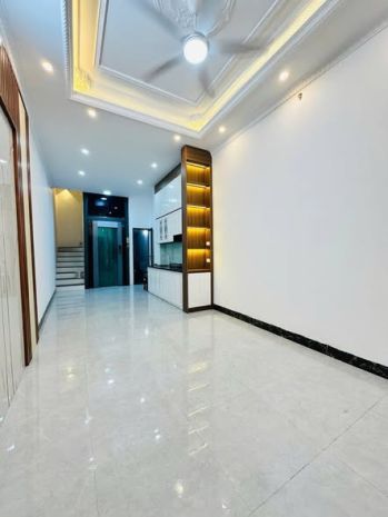 Trung tâm đống đa phố hào nam 40m 5 thang máy nhỉnh 10 tỷ 7289898