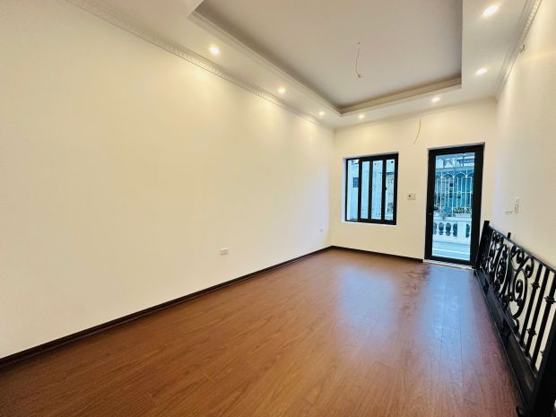 Trung tâm đống đa phố hào nam 40m 5 thang máy nhỉnh 10 tỷ 7289900