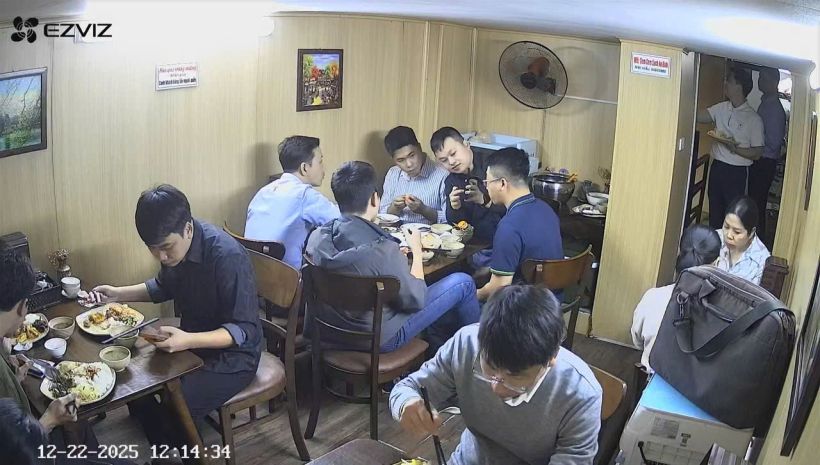 Sang nhượng gấp quán cơm văn phòng  ngõ 1 tôn thất tùng, 7290386