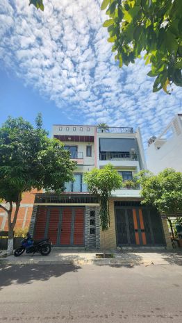 Nhà mới kdt gần dự án sun có sẵn sổ hồng 7292019