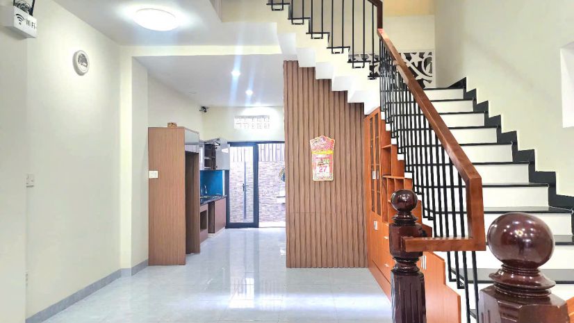 Nhà mới kdt gần dự án sun có sẵn sổ hồng 7292022