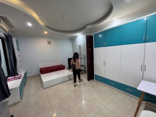 Mặt phố vip tt bồ đề 100m2, mt 6m, 6 tầng thang máy, dòng 7292279