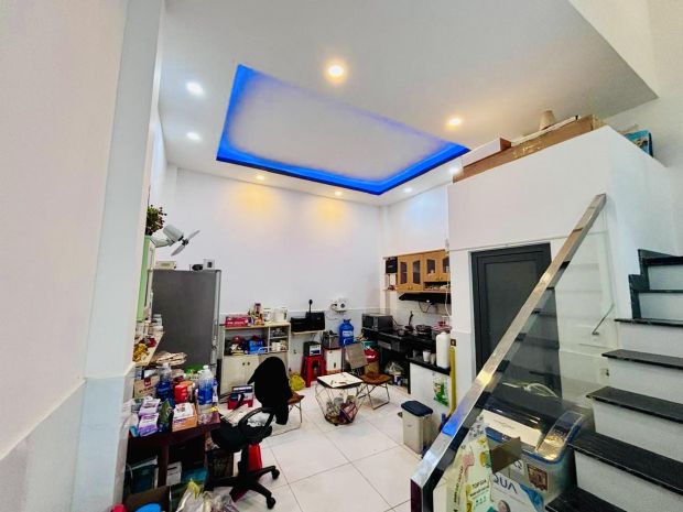 2 phút aeon mall  gần đhct  xe hơi ngủ nhà  45m2  3 7292541