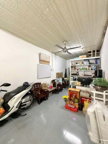 Bán nhà phú nhuận hxh 50m2 2 tầng nở hậu 3.9m sat mt hoàng 7292768