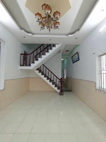 Bán nhà 1 trệt 1 lầu 154m²,shr thổ cư,gần bigc go,giá rẻ 7293657