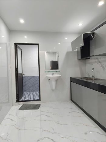 Kiêt ô tô triệu quốc đạt, 101m2, mê lửng rộng thoáng, 7293781