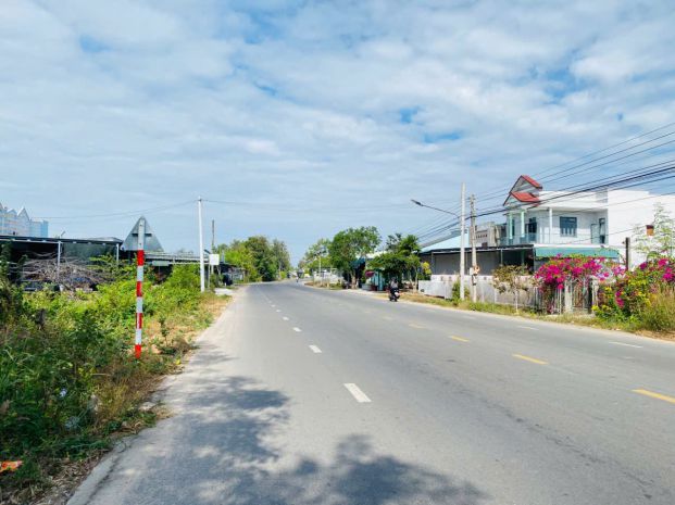 Bán nhà 1 trệt 2 lầu đường nguyễn tri phương, lagi giảm 60 7293958