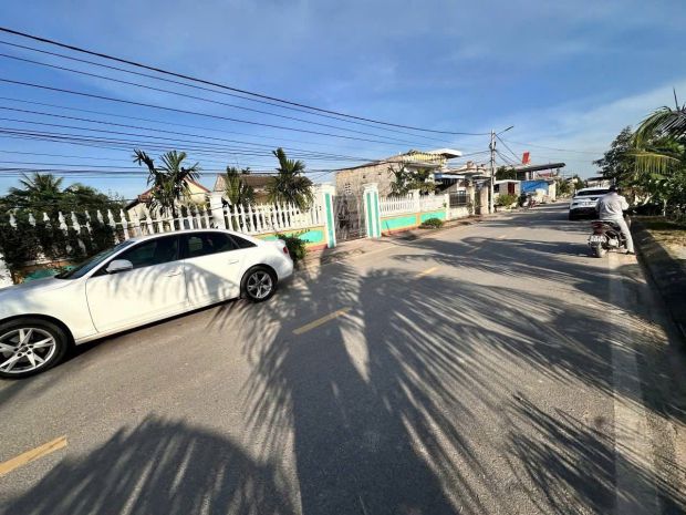 Giá 2x trm2 lô đất 180m2 mặt đường phong quang -zalo 0567 7294041