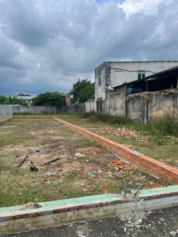 Ban đât 1300m2 gia 10 triêum2 đương nhưa 6m ba 7294347