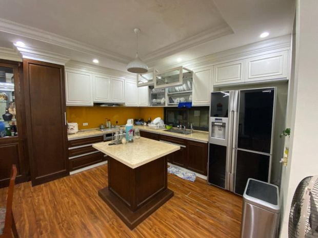 Bán nhà phố ngọc hà 62m 5 tầng mặt tiền 5m 20 tỷ 7294508