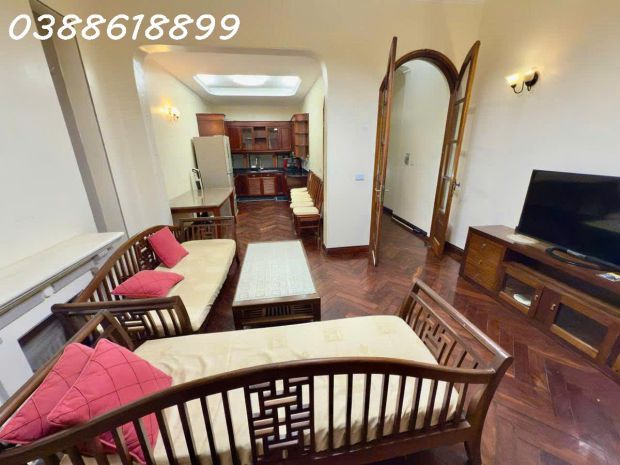 Bán phân lô trần quốc hoàn, cầu giấy 61mx5t, mt 5m- gara ô 7294604