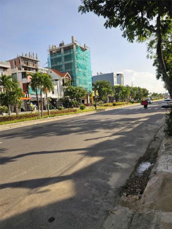 Cần bán đất đường hồ xuân hương, dt 265m2 ngang 10m gần 7294667