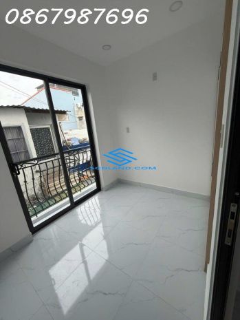 Cần bán nhà mới xây đối diện đường số 8  khu đô thị hà 7294688