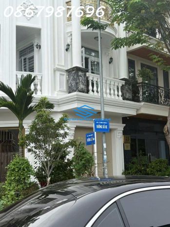 Cần bán nhà mới xây đối diện đường số 8  khu đô thị hà 7294690