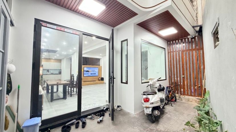 Bán nhà ngọc thuỵ, 90m x 4t gần cầu thiết kế đẹp chỉ hơn 10 7295087