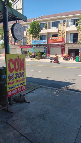 Sang nhượng quán cơm phần  đường db4, kp1, phường  vĩnh 7296166