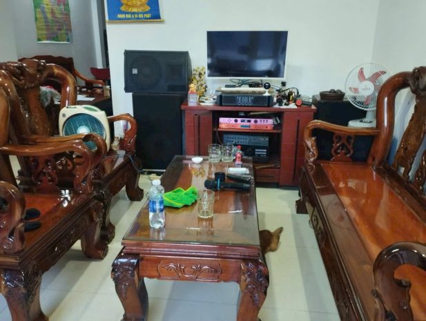 Nhà 3 lầu kiên cố mặt tiền đường 439  giá rẻ như nhà hẻm 7297432