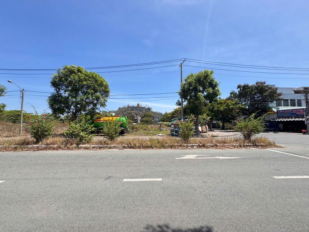 Đất lô góc 2 mặt tiền kdc châu thới  bình an, dĩ an  150m² 7297584