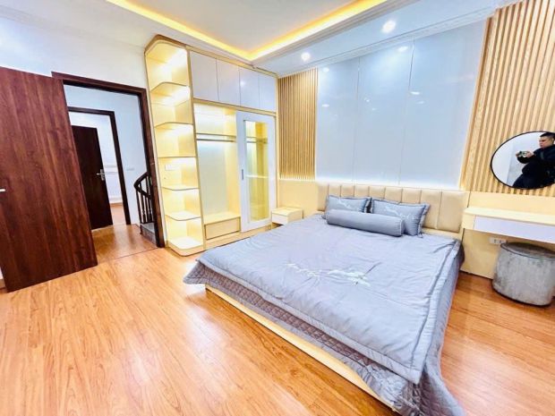 Nhỉnh 6.x tỷ vĩnh hưng - hoàng mai 30m 5 tầng 6 ngủ  - nhà 7300404