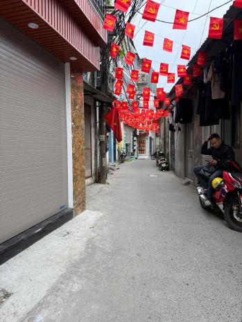 Nhỉnh 4.x tỷ 30m2 4 tầng 2 ngủ thoáng vĩnh viễn. vĩnh hưng 7300415