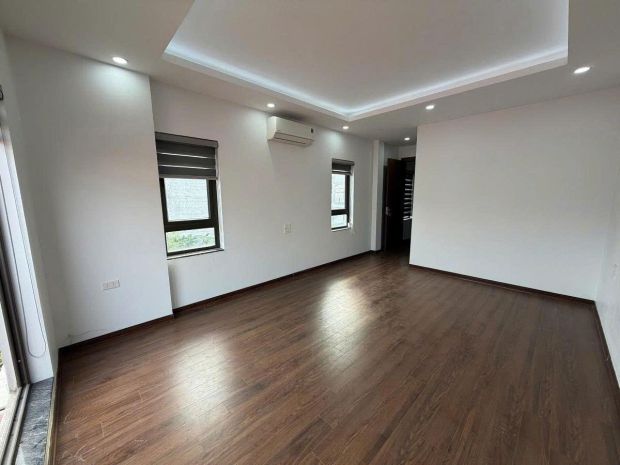 Lô góc bát khối  6 tầng x 35.5m2 ô tô ngủ trong nhà  ngõ 7300899