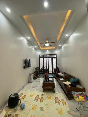 Bán nhà thượng thanh  long biên  nhà 5 tầng  10m ra ô tô 7302751