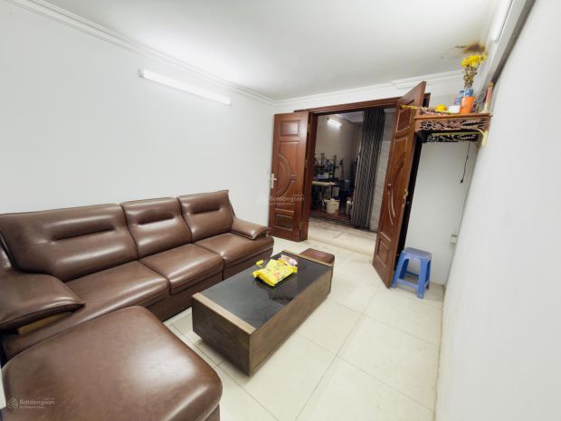 Bán nhà tập thể ngô thì nhậm hbt cũ 82m2 2 ngủ 1wc chỉ 7302894