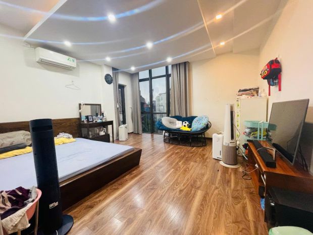 Bán nhà ngọc khánh  110m2x8 tầng - mt 9.8m - trung tâm ba 7303790