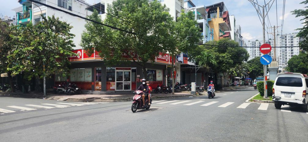 Cho thuê nhà 2 mặt tiền nb tân sơn nhì q.tân phú 60m², 7303826