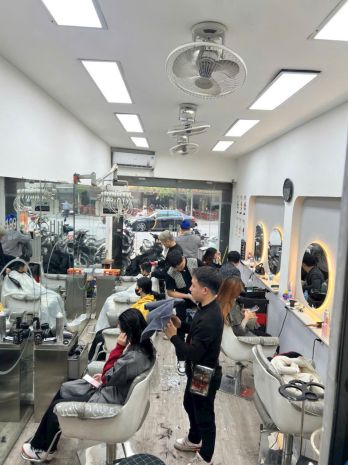 Sang nhượng salon tóc  mặt phố trần đại nghĩa, hai bà trưng 7304136