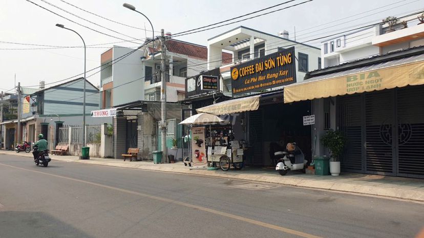 Đất 7x32 mặt tiền bùi thị lùng  sát chợ hóc môn  ngang 7304931