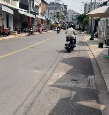 Đất 7x32 mặt tiền bùi thị lùng  sát chợ hóc môn  ngang 7304933
