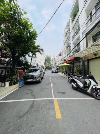 Nhà 4 tầng, xe hơi ngủ trong nhà, vừa ở vừa kinh doanh, 7305443