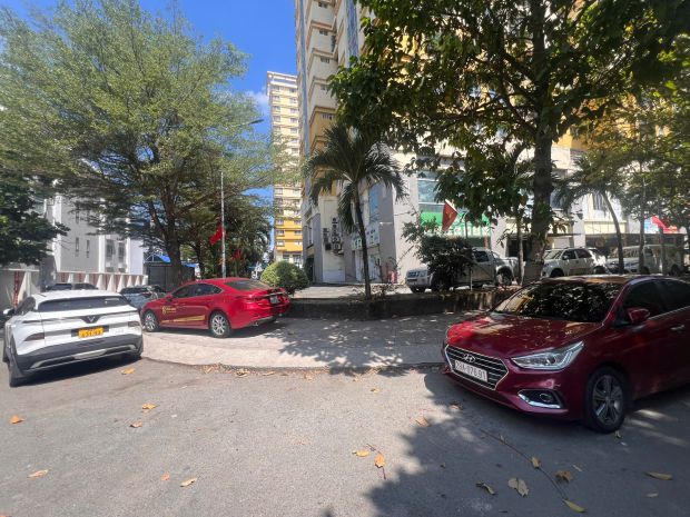 Căn shophouse đẹp tuyệt tại chung cư petroland tại quận 2 7305456