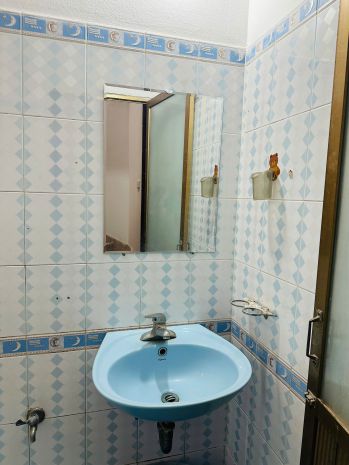 Cho thuê nhà nguyên căn 30m2 x 3,5 tầng cách mặt phố dương 7306233