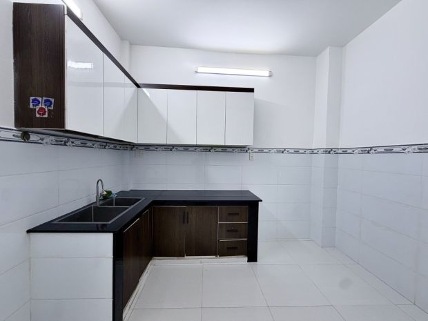 Bán nhà lạc long quân p.10 tân bình giáp quận 10 45m²4.2 x 7307237