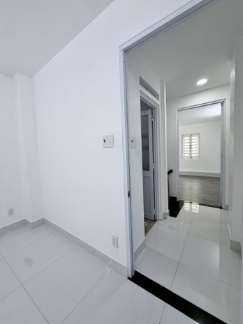 Bán nhà lạc long quân p.10 tân bình giáp quận 10 45m²4.2 x 7307238