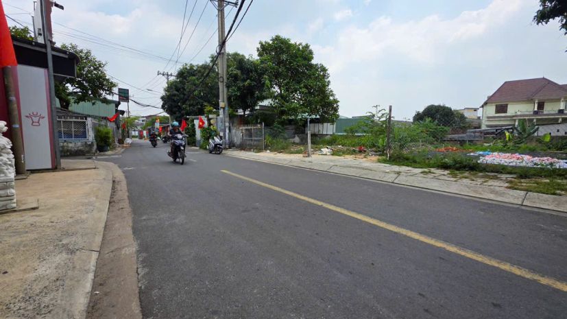 Mặt tiền tân xuân  gần lê thị hà 150m  2 lô ngang 8m 7307763