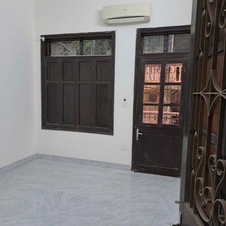 Cho thuê nhà liền kề tại số 24 ngách 35 ngõ 4 phương mai 7308201