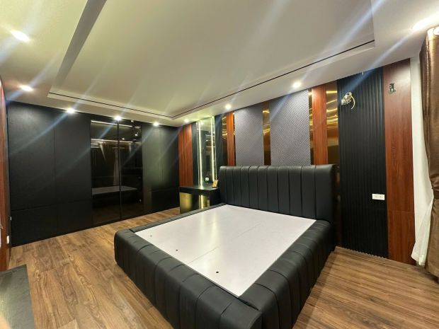 Nhỉnh 9 tỷ - hàng xóm vinhomes riverside 41m2, thang máy, 7308232