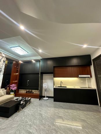 Nhỉnh 9 tỷ - hàng xóm vinhomes riverside 41m2, thang máy, 7308234