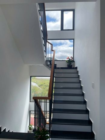 Bán căn nhà kinh doanh mới xây xong, gần làng hoa vạn thành, 7308254