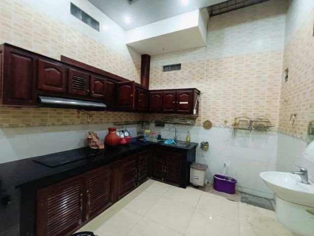 Bán nr, 3321 đường số 9, 104m2, 8pn, 4wc, giá 9 tỷ thu về, 7309362