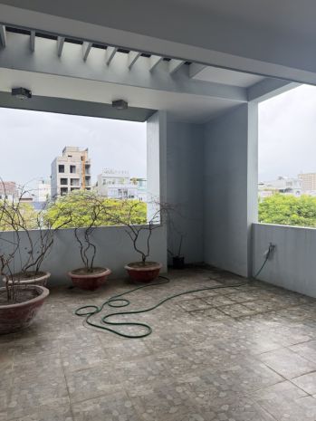 Mặt tiền 30 tháng 4, gần quảng trường, 161m2, 4 tầng kd 7311027